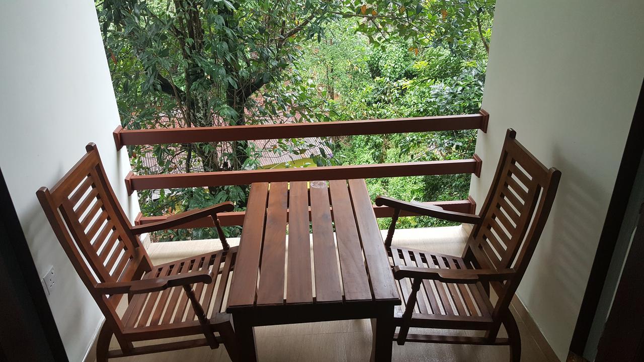 Delhousie Hotel Nallathanniya Exterior foto